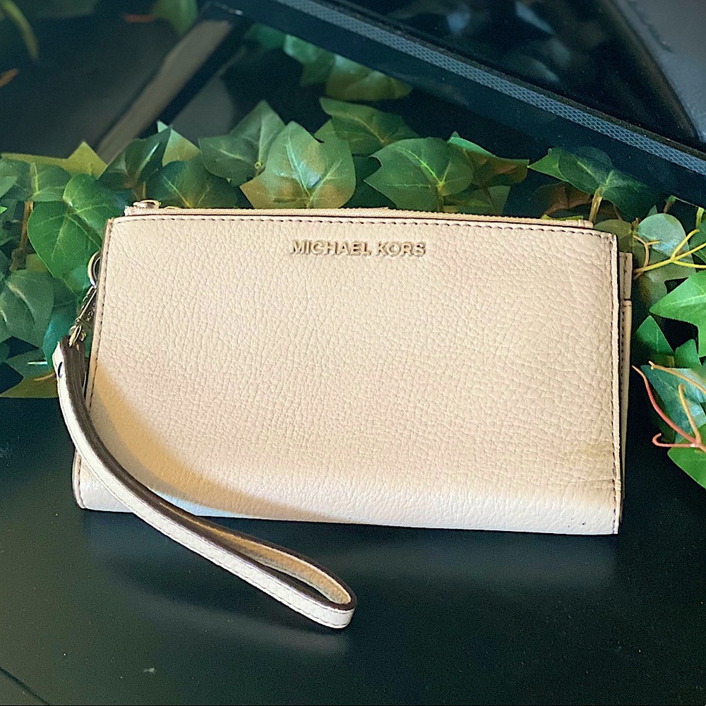 Michael Kors Wallet Wristlet